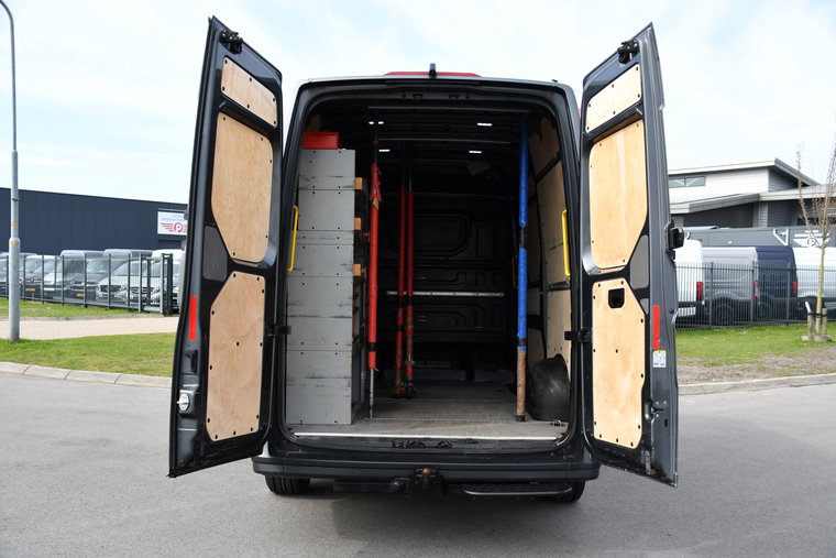 Vehicle Image 35