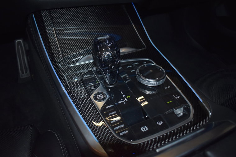 Vehicle Image 21