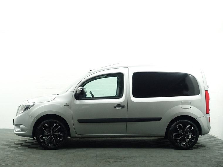 Vehicle Image 31