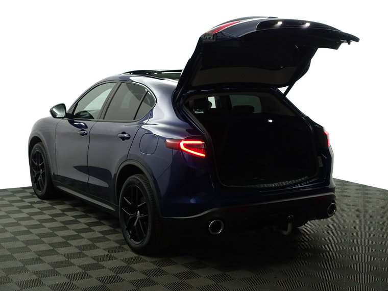 Vehicle Image 35