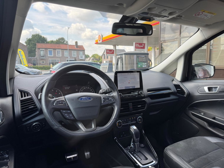 Vehicle Image 13