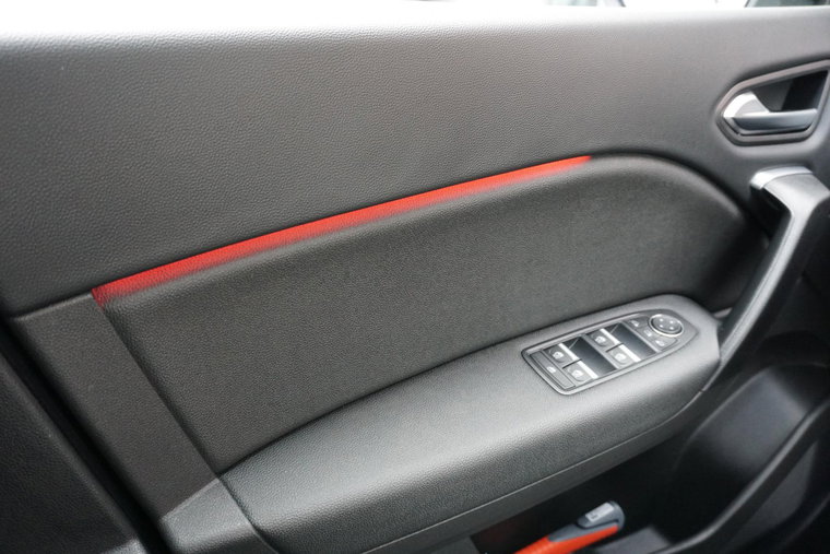 Vehicle Image 17