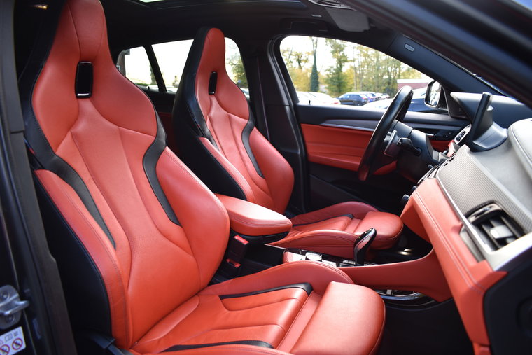 Vehicle Image 30