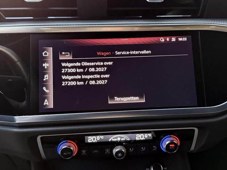 Vehicle Image 38