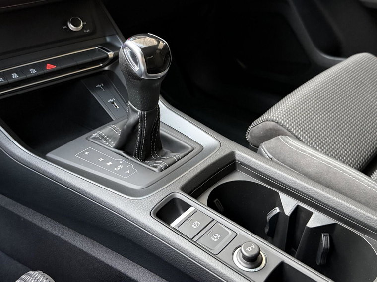 Vehicle Image 40