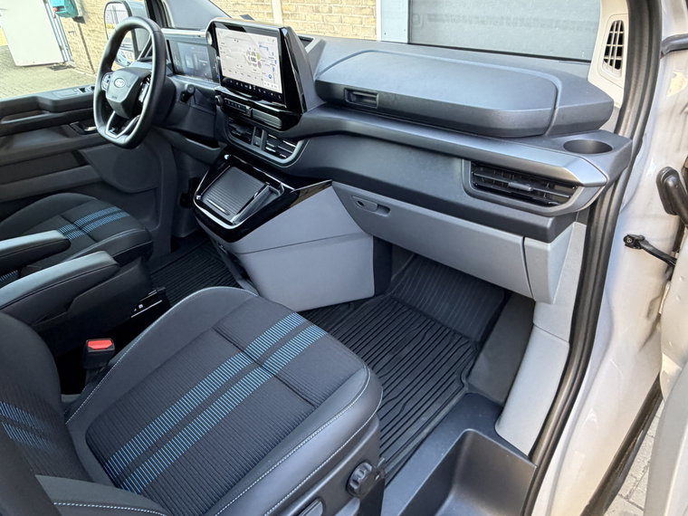 Vehicle Image 37