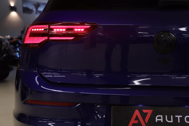 Vehicle Image 32