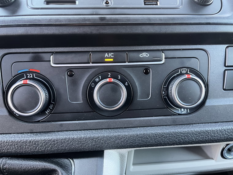 Vehicle Image 33