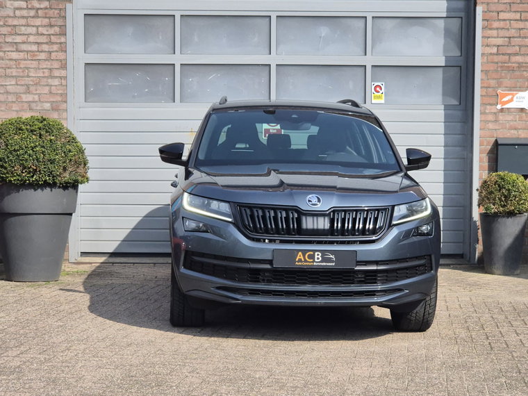 Vehicle Image 19