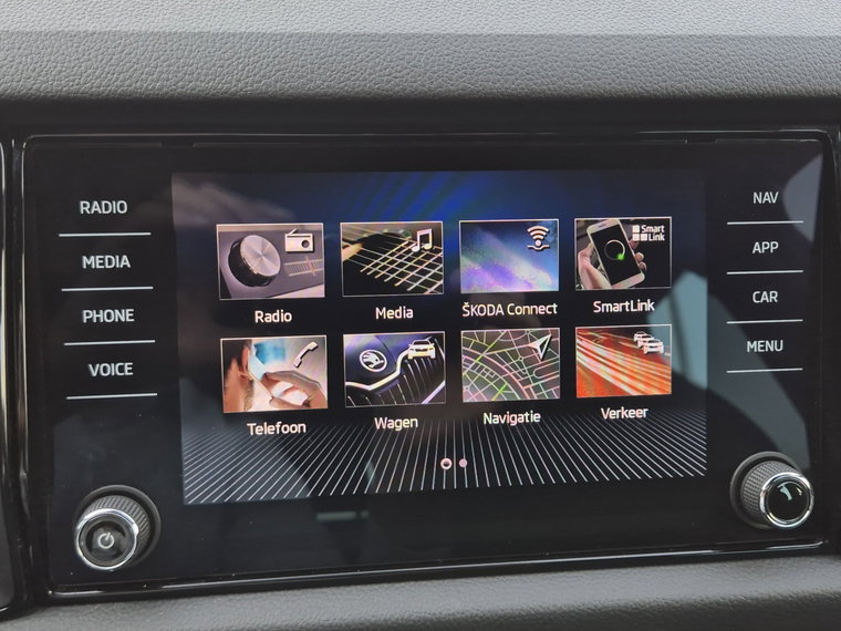 Vehicle Image 25