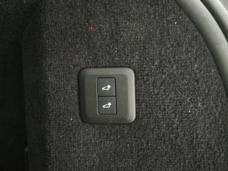 Vehicle Image 43