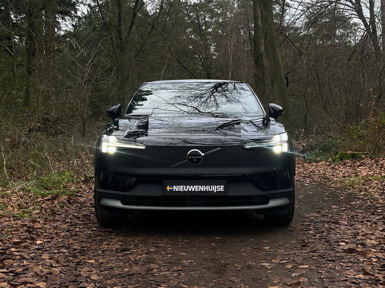 Vehicle Image 24