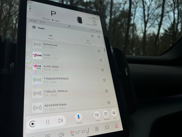 Vehicle Image 11