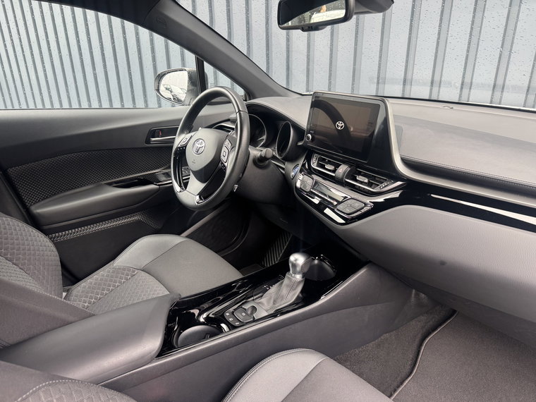 Vehicle Image 15