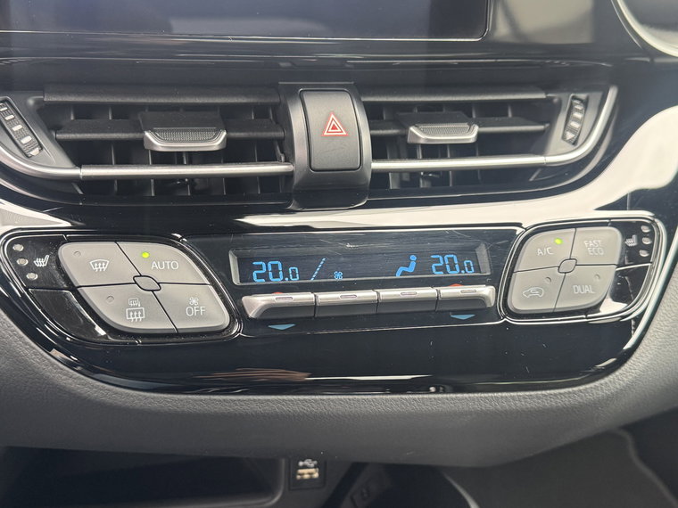 Vehicle Image 28