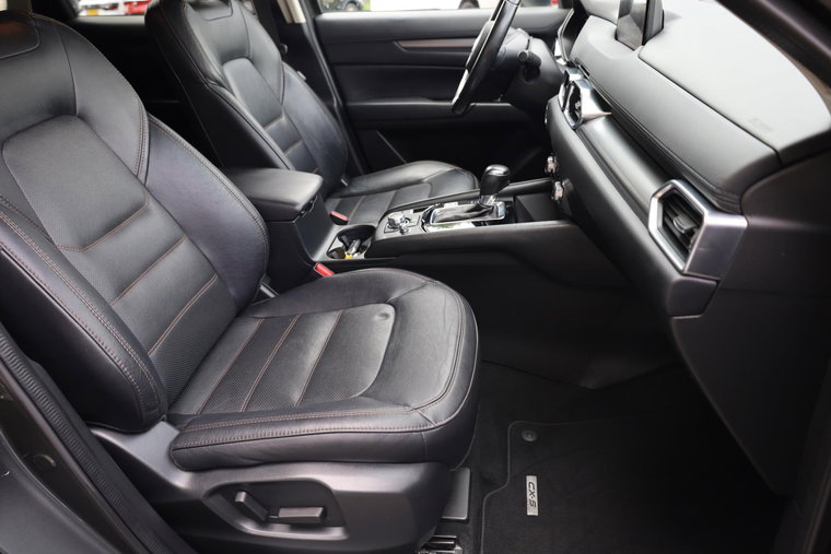 Vehicle Image 35