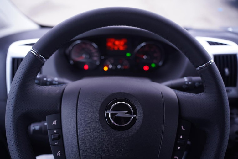 Vehicle Image 30