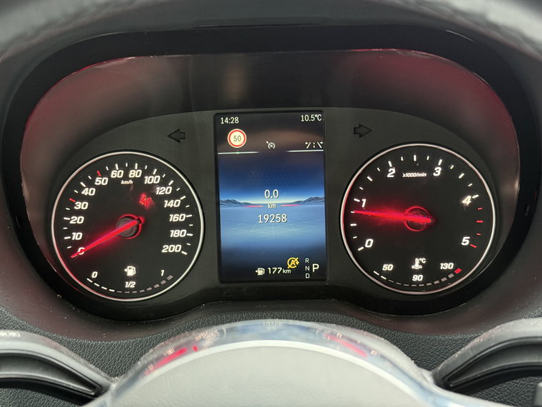 Vehicle Image 17
