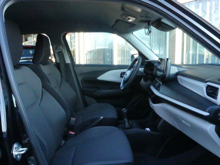 Vehicle Image 31