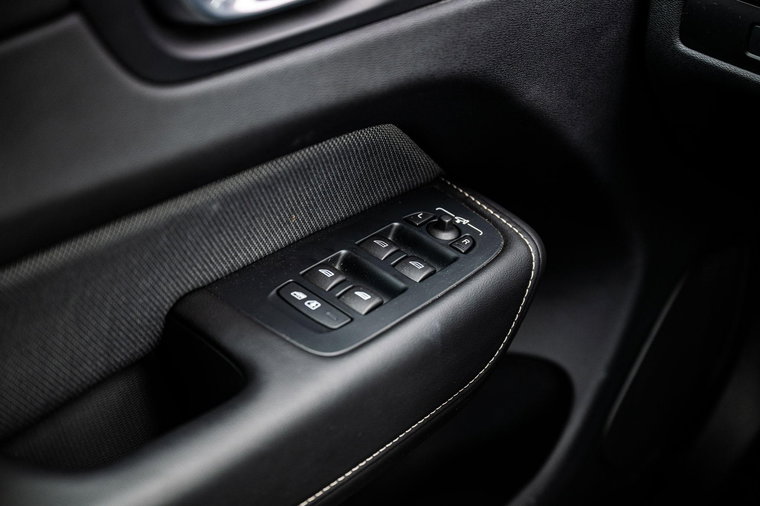 Vehicle Image 26