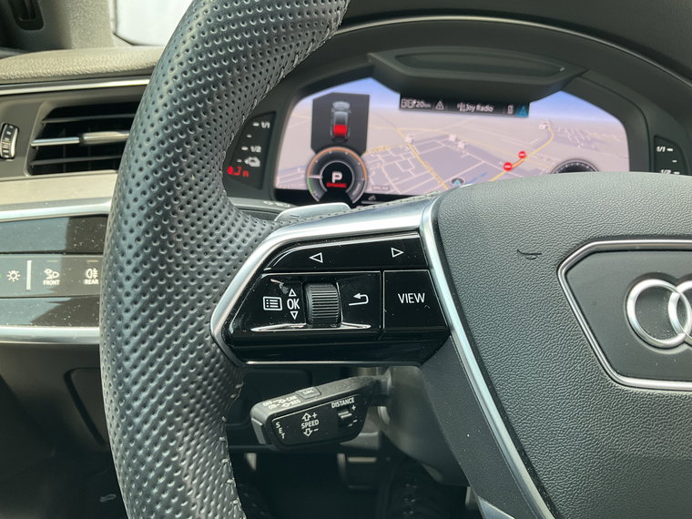 Vehicle Image 23