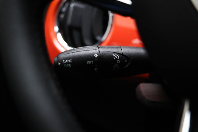 Vehicle Image 33