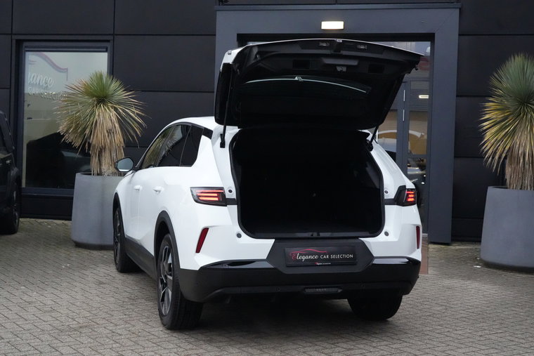Vehicle Image 22
