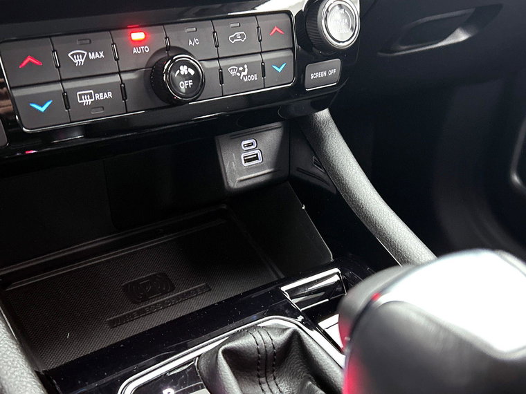 Vehicle Image 38