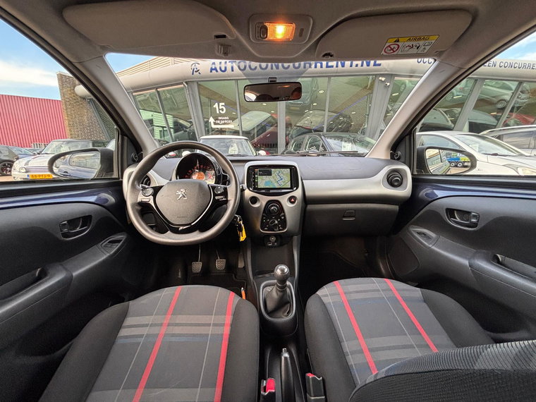 Vehicle Image 21
