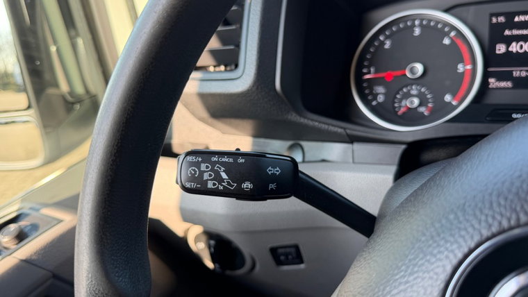Vehicle Image 23