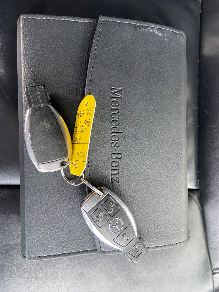 Vehicle Image 30