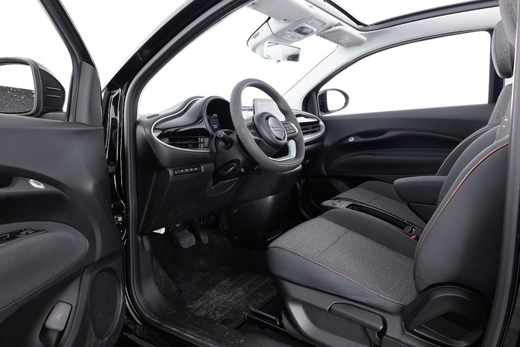 Vehicle Image 10