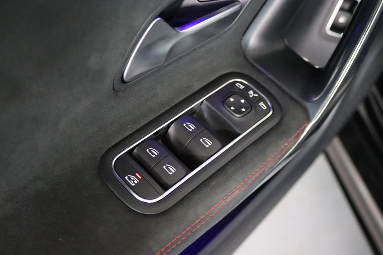 Vehicle Image 28