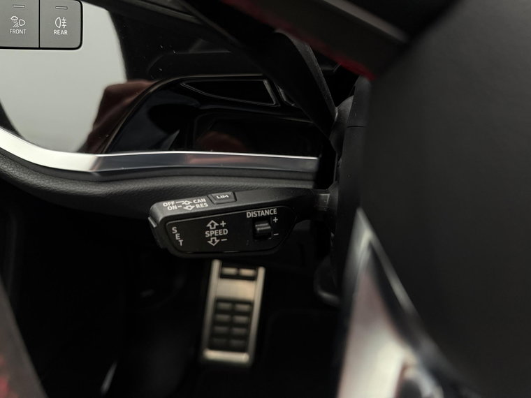 Vehicle Image 33
