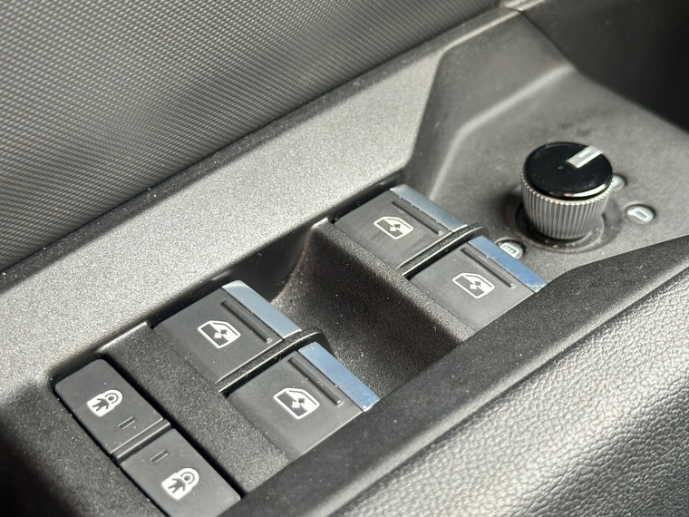 Vehicle Image 45