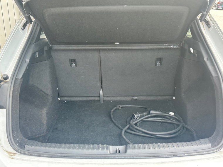 Vehicle Image 48