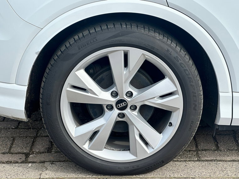 Vehicle Image 50