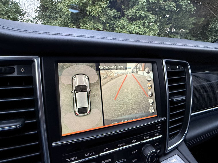 Vehicle Image 33