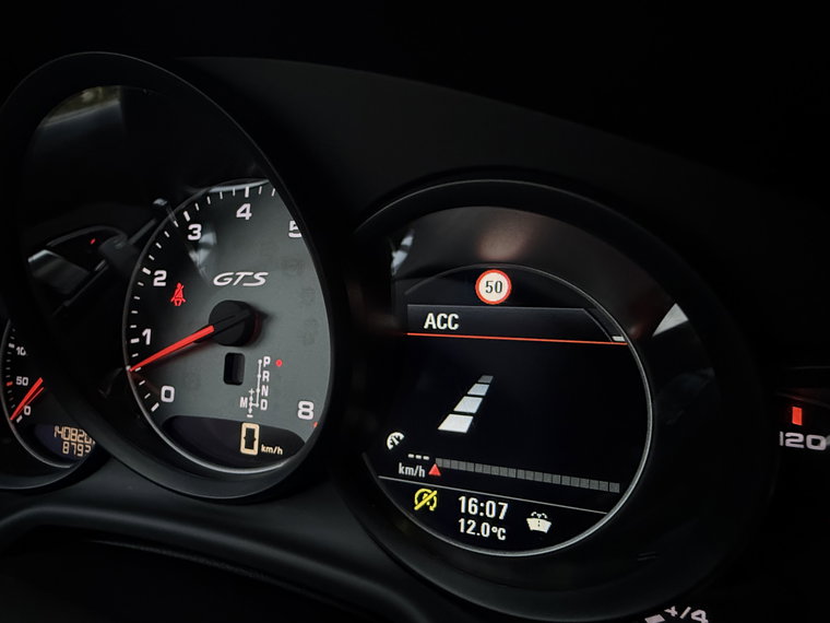 Vehicle Image 35