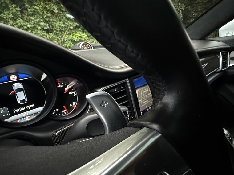 Vehicle Image 38