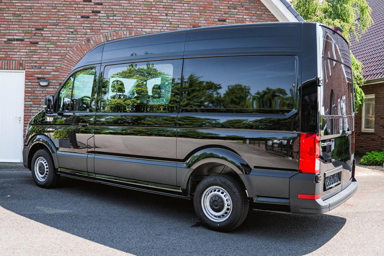 Vehicle Image 19