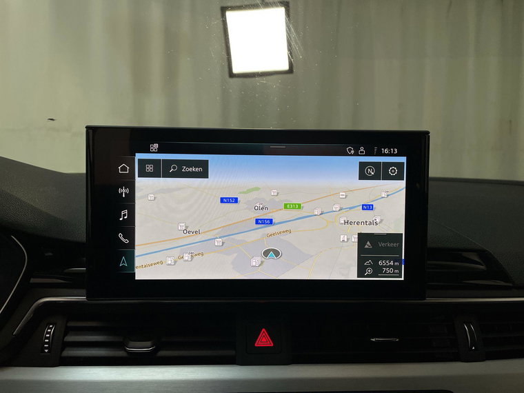 Vehicle Image 22