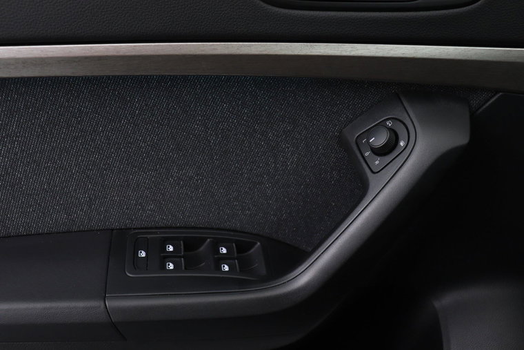 Vehicle Image 39