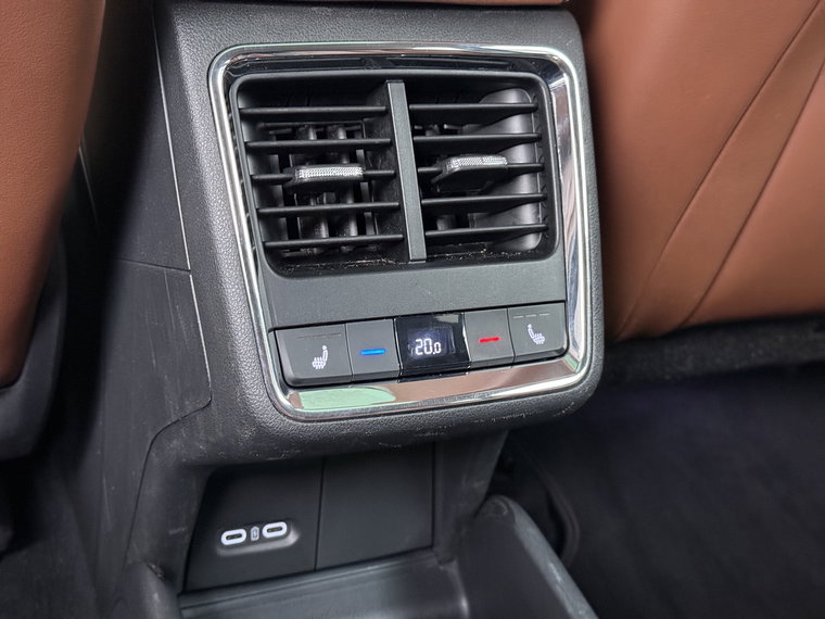 Vehicle Image 39