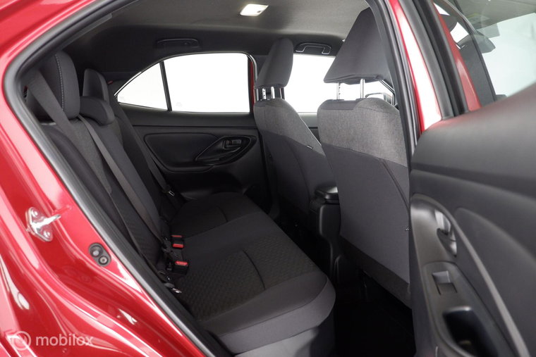 Vehicle Image 21