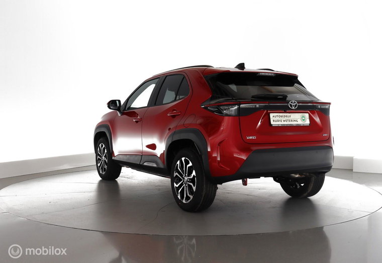 Vehicle Image 5