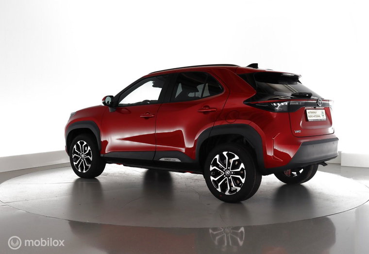 Vehicle Image 6