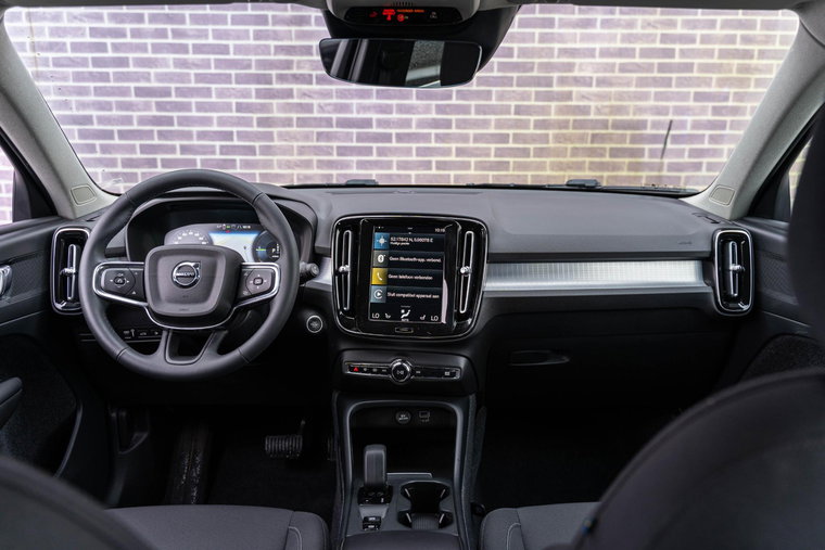 Vehicle Image 28