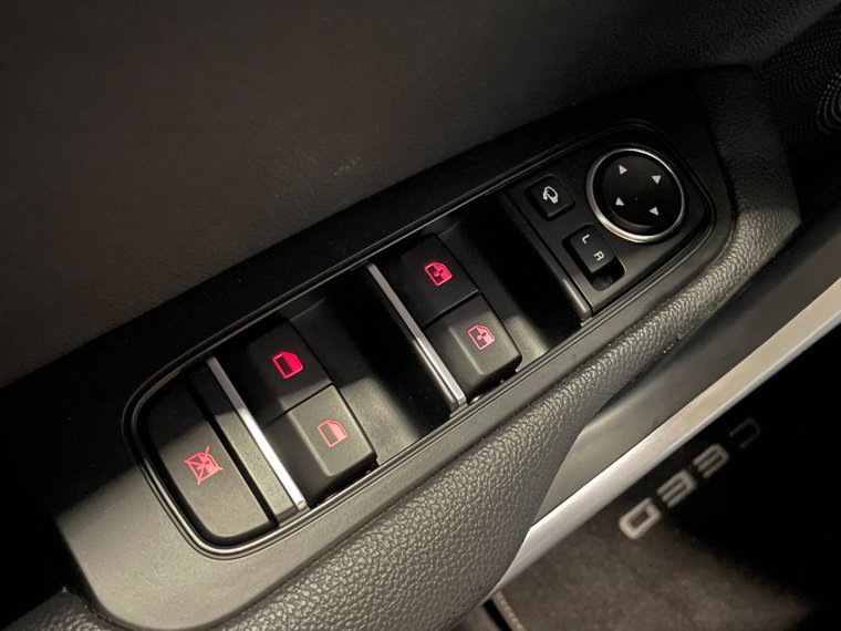 Vehicle Image 45