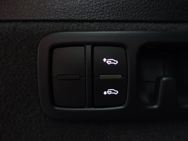 Vehicle Image 42